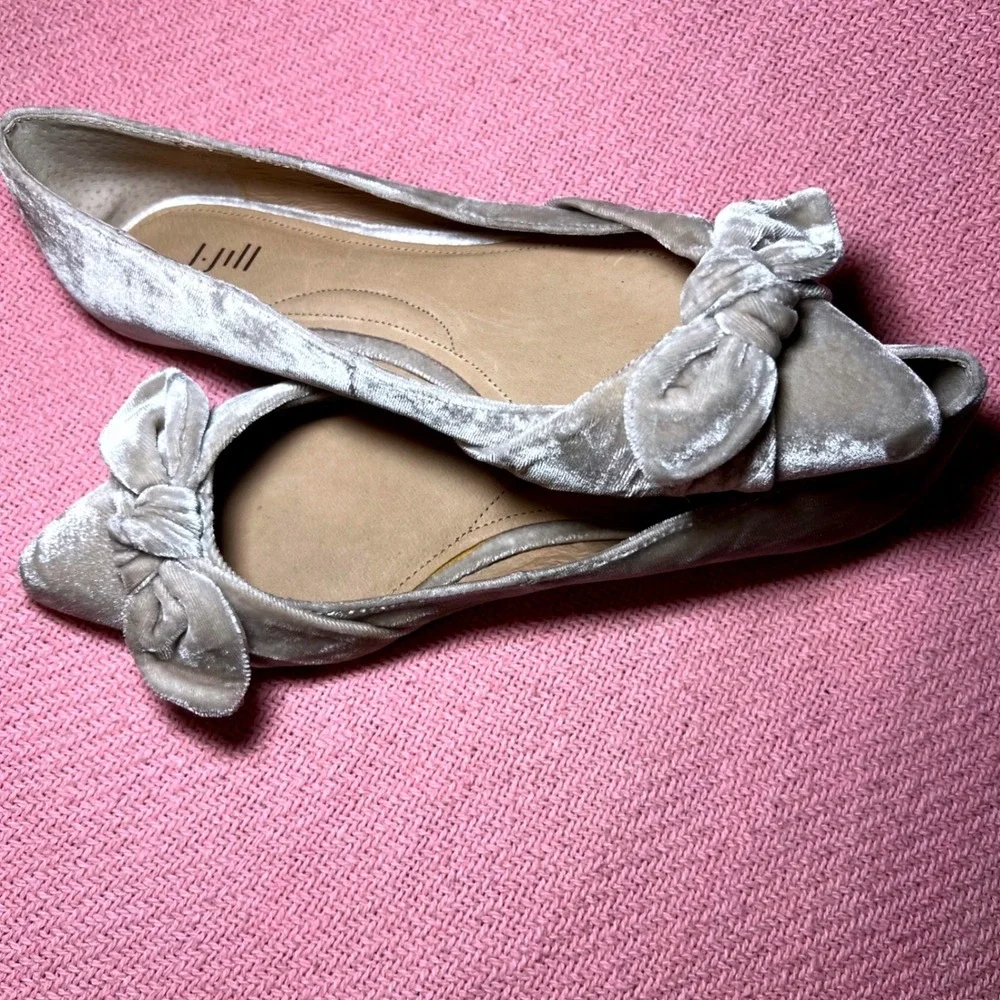 J. Jill Womens Velvet Pointed Toe Bow Ballet Flats Champagne‎ Taupe Size 7.5